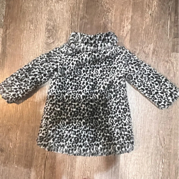 FINAL PRICE Girl’s Calvin Klein Jeans Faux Fur Jacket - Picture 5 of 6